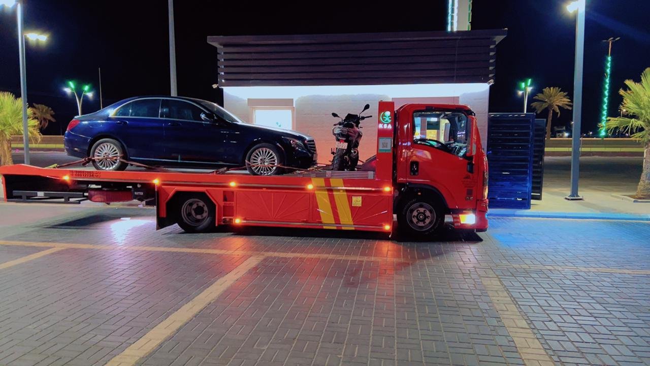 سطحة هيدروليك لنقل السيارات